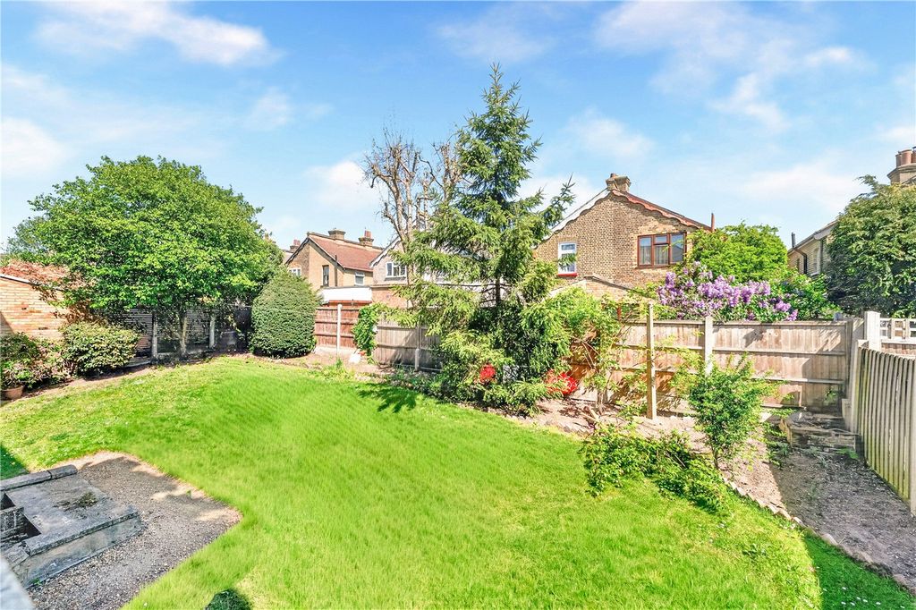 Property photo 3 of 11 Picture No. 29