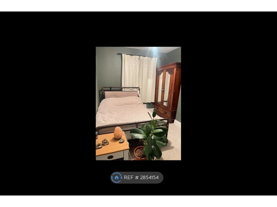 Property photo 2 of 10 Bedroom 2