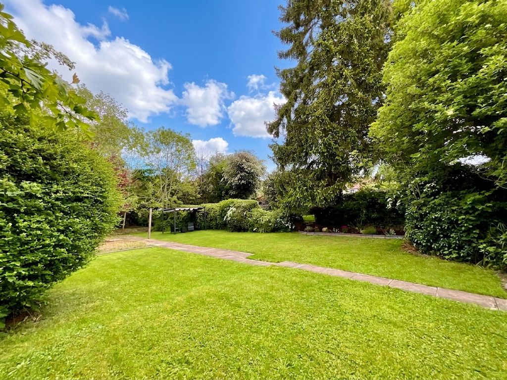 Property photo 3 of 23