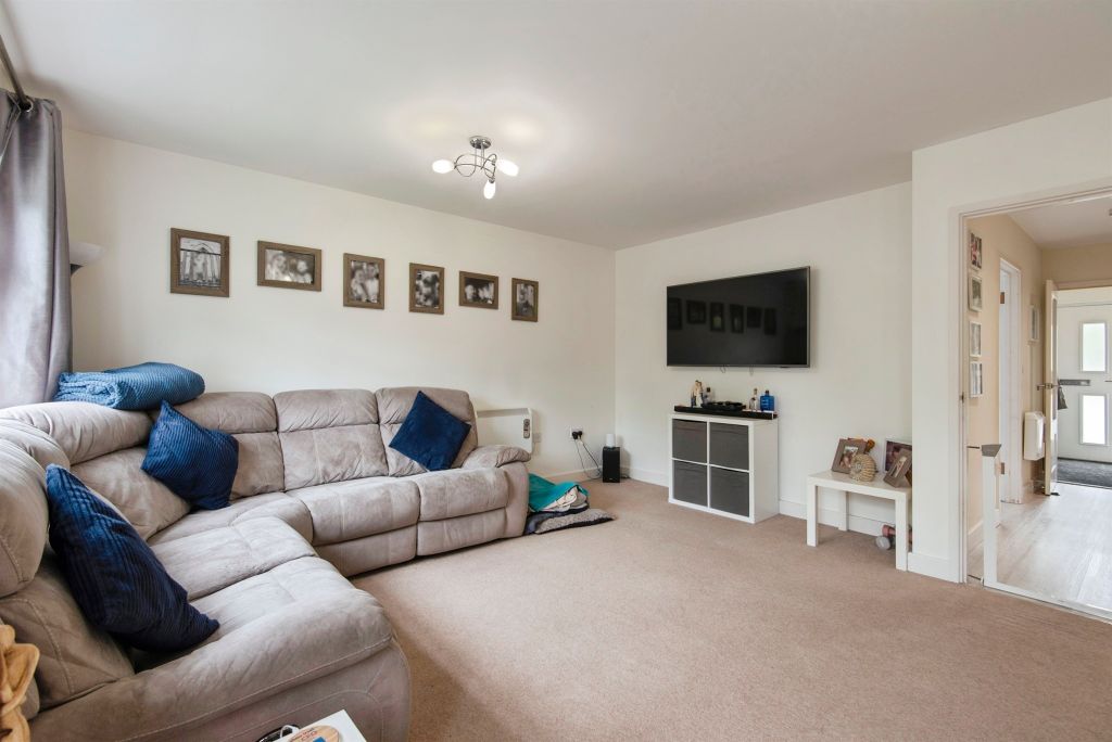 Property photo 3 of 18