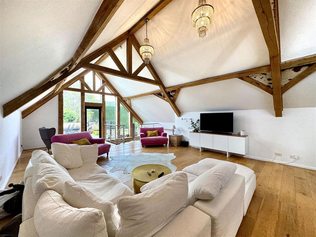 Property photo 2 of 29 Upper Lounge.Jpg