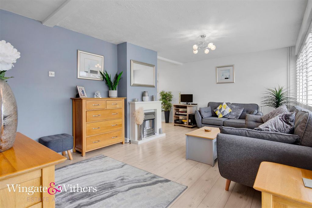 Property photo 3 of 18 5.Jpg