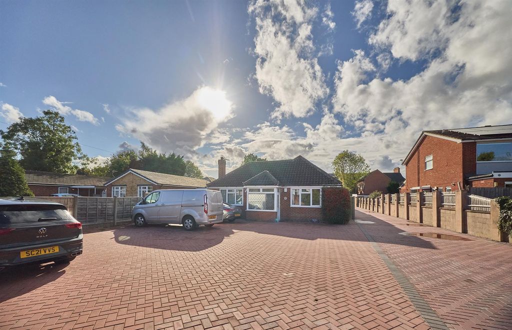 Property photo 1 of 14 15 Stoke Road Hk  9.Jpg
