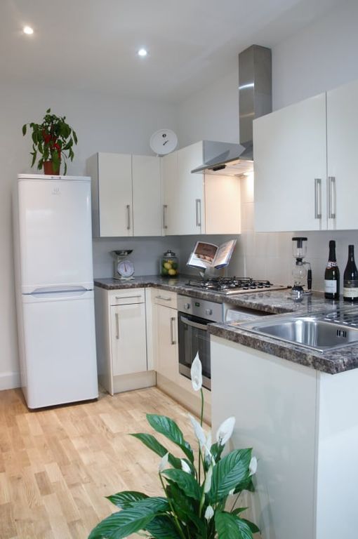 Property photo 1 of 4