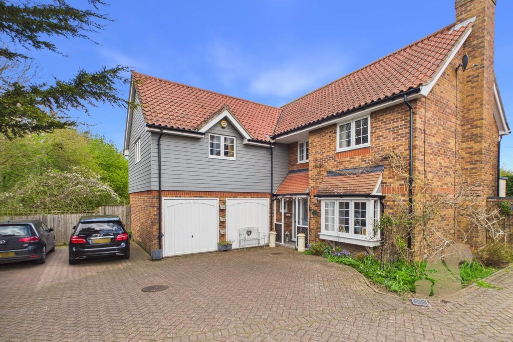 Property photo 1 of 46 Cam01659G0-Pr0787-Still054.Jpg