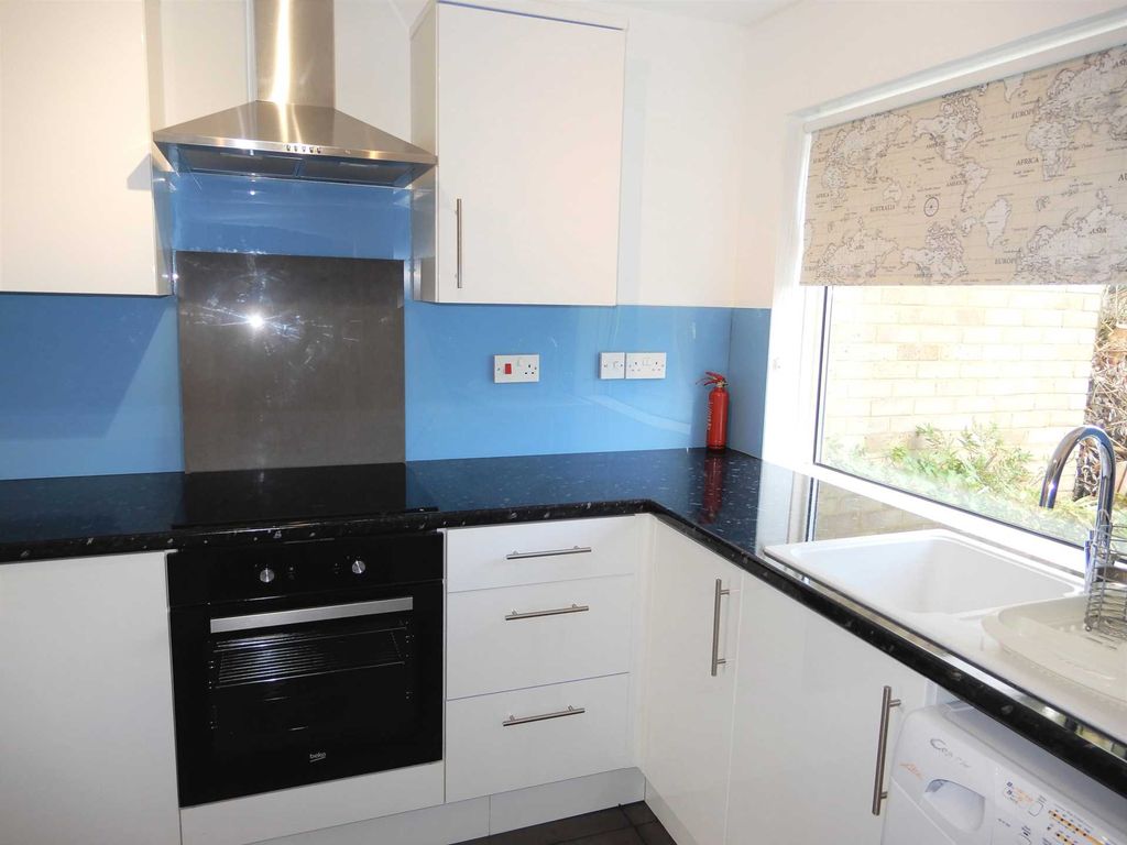 Property photo 3 of 13