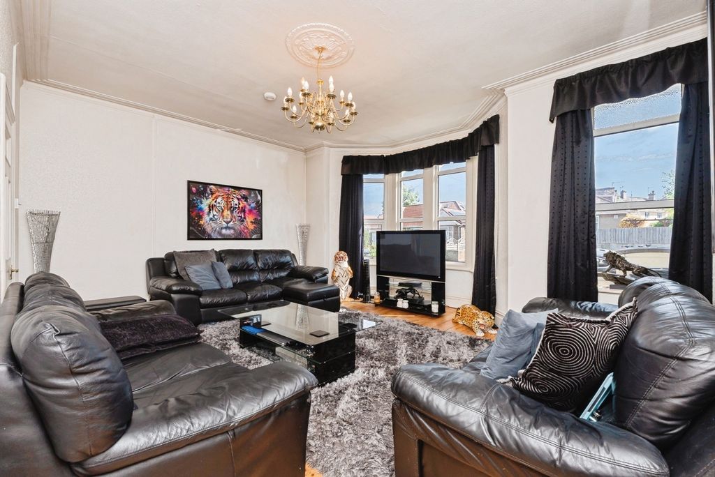 Property photo 3 of 20 Pbox-Img.Jpg