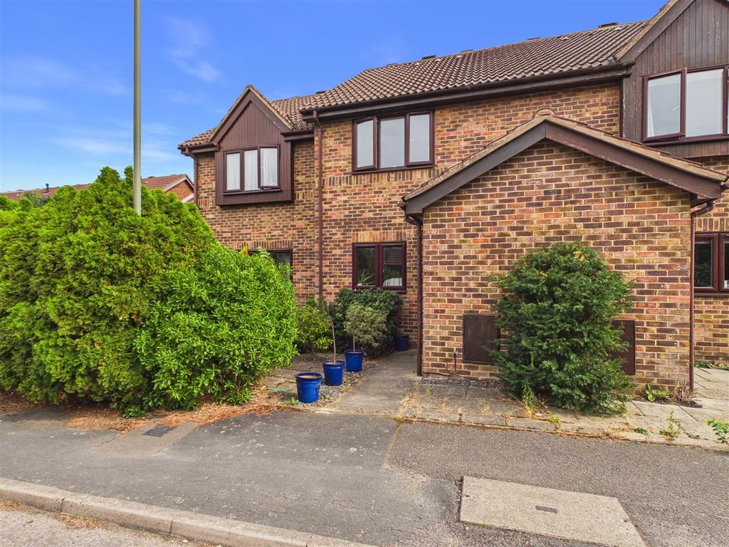 Property photo 1 of 12