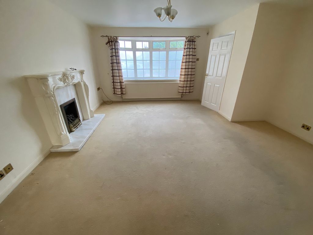 Property photo 2 of 20 Bedroom