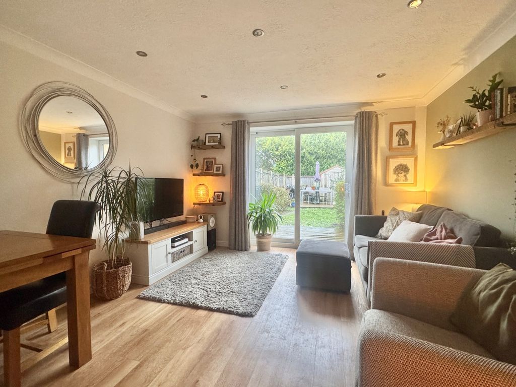 Property photo 3 of 13 Living Room