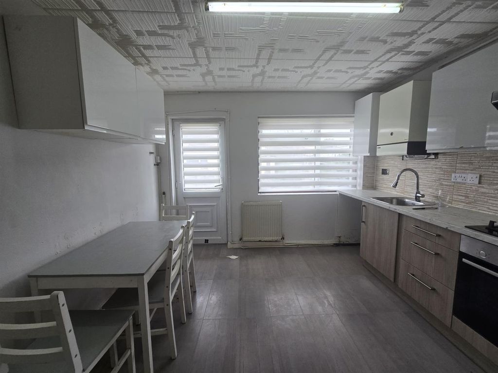 Property photo 3 of 10 Whatsapp Image 2026-02-17 At 13.47.51 (2).Jpeg