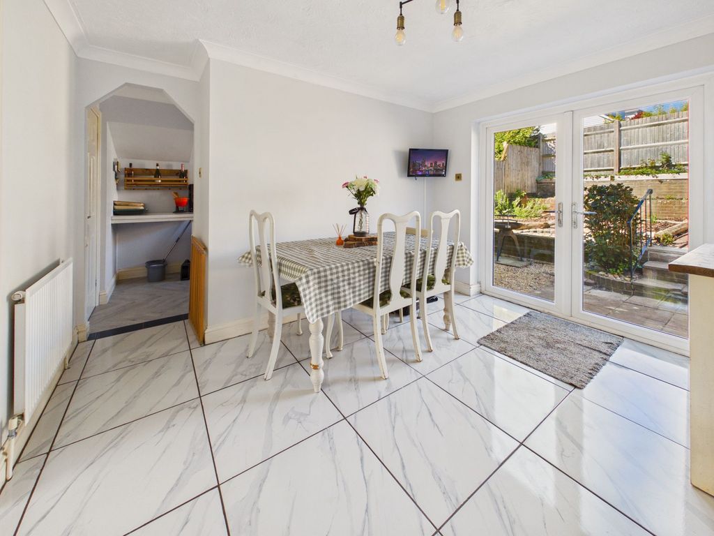 Property photo 2 of 26 Dining Room