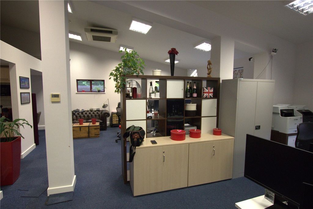 Property photo 3 of 4 Picture No. 03