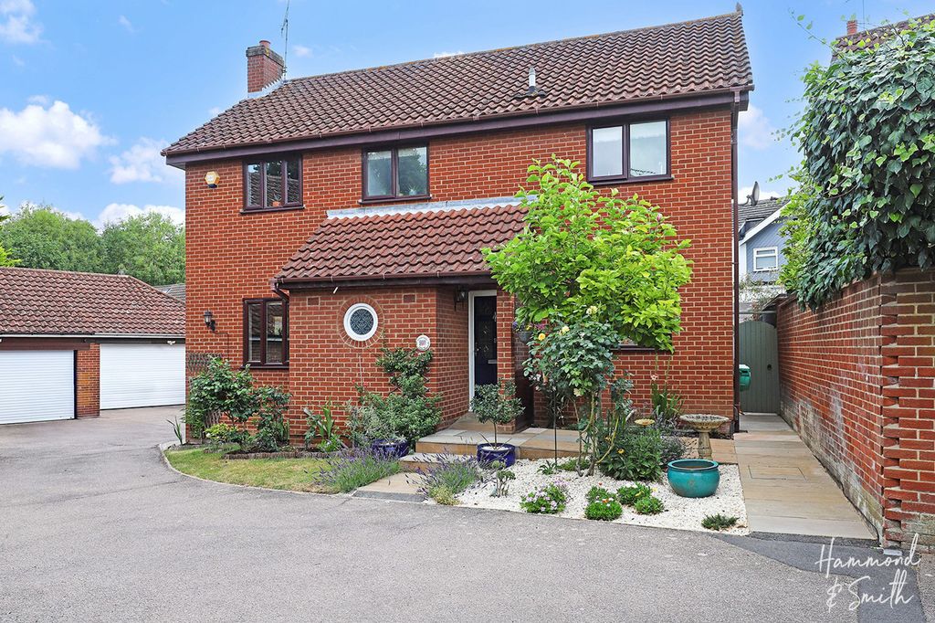 Property photo 1 of 20