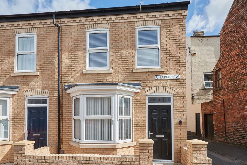 Property photo 1 of 33