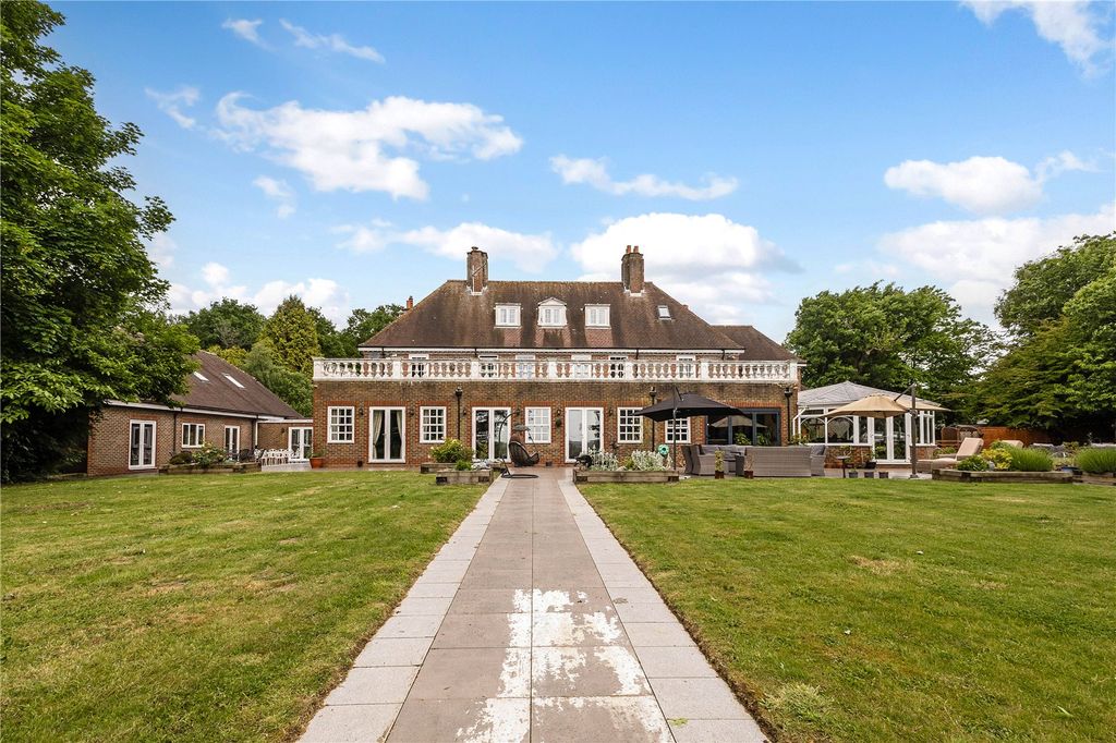 Property photo 1 of 54 House. Partnership