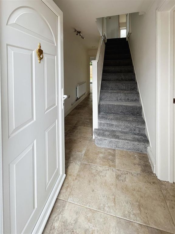 Property photo 3 of 18 6D9C49B6-3B4D-48Df-B1A4-65485517693A.Jpeg