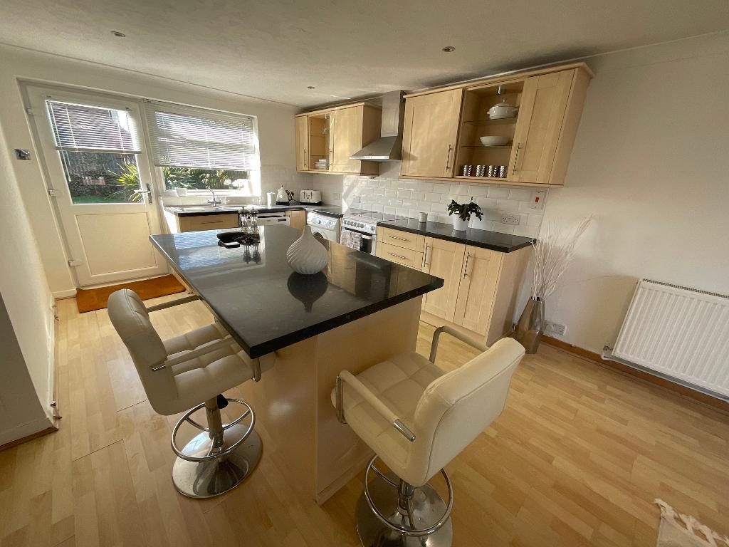 Property photo 3 of 28 Kitchen/Dining Room 22'9 x 13'9