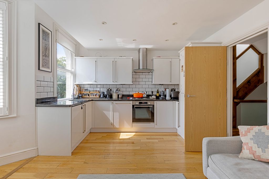 Property photo 2 of 15 918A3722