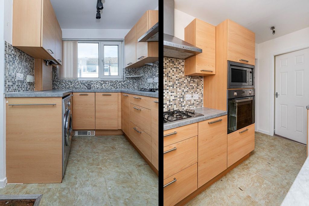 Property photo 3 of 30 Kitchen