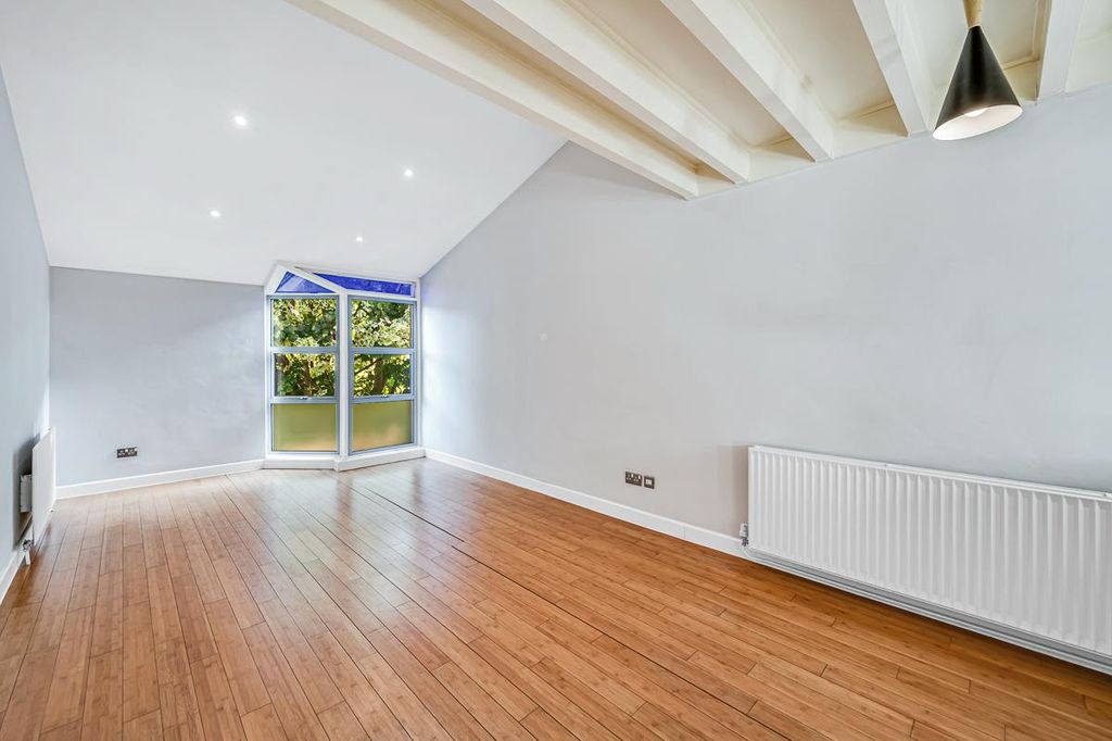 Property photo 2 of 14 9 Grosvenor Lodge-2.Jpg