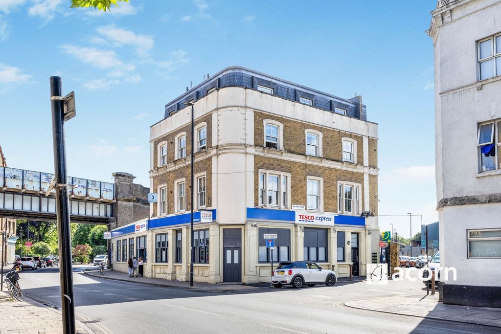 Property photo 1 of 11 Image