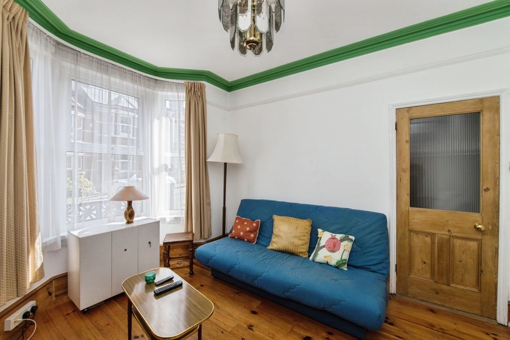 Property photo 3 of 14 Pbox-Img.Jpg