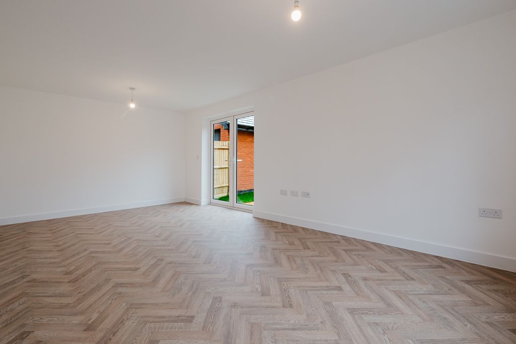 Property photo 3 of 9 Photo