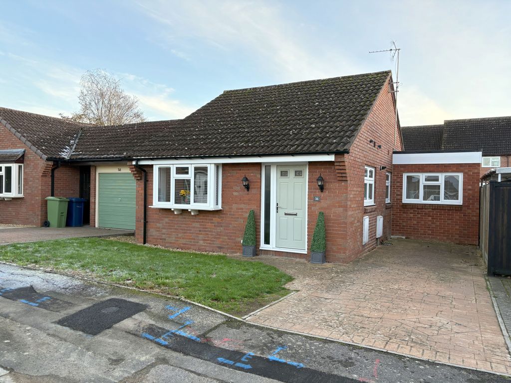 Property photo 1 of 17 3 Bedroom Detached Bungalow For Sale