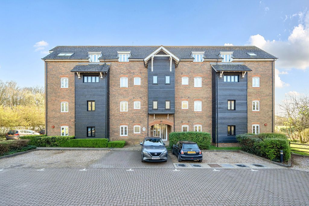 Property photo 1 of 20 1425743-19-69B973...