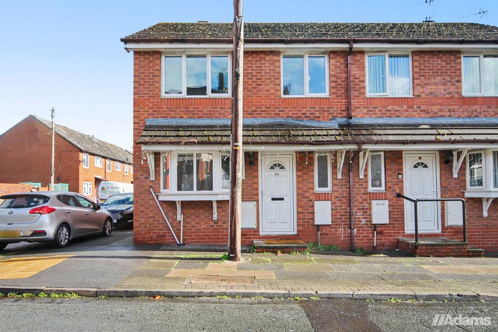 Property photo 1 of 9