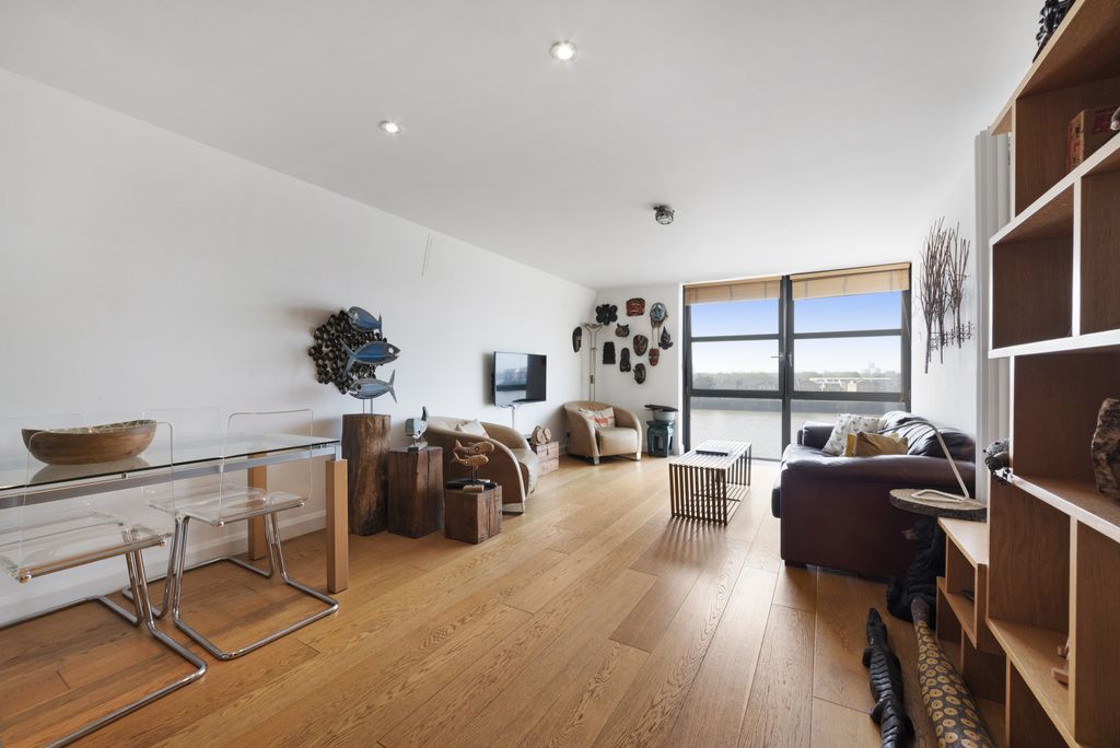 Property photo 2 of 18 Picture 2