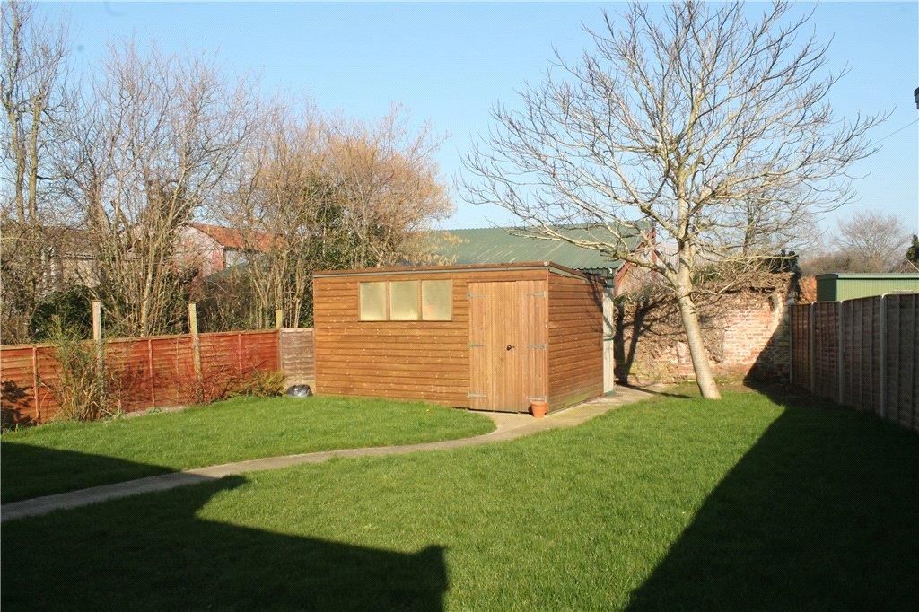 Property photo 3 of 8 Garden