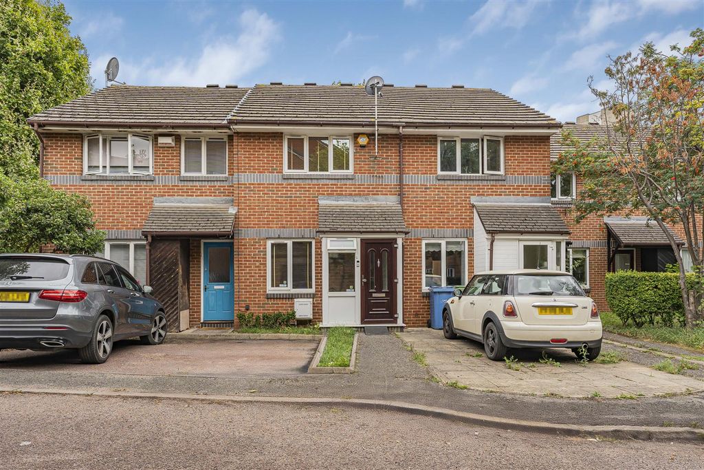 Property photo 1 of 14 Henley Drive