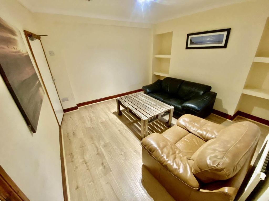 Property photo 2 of 16 Img_5658