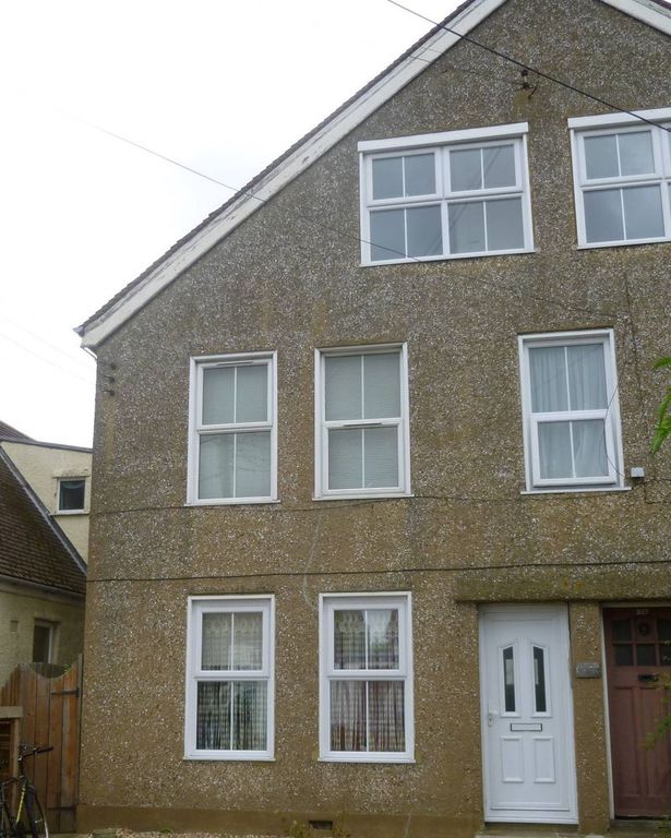 Property photo 1 of 7 Photo 12