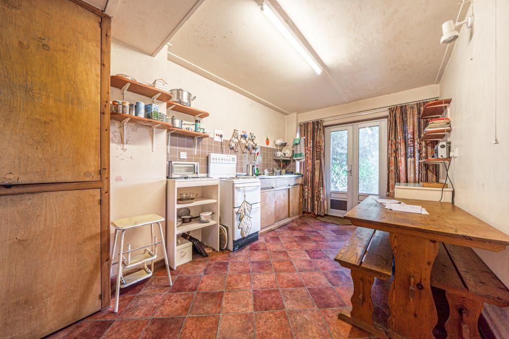 Property photo 2 of 22 Kitchen