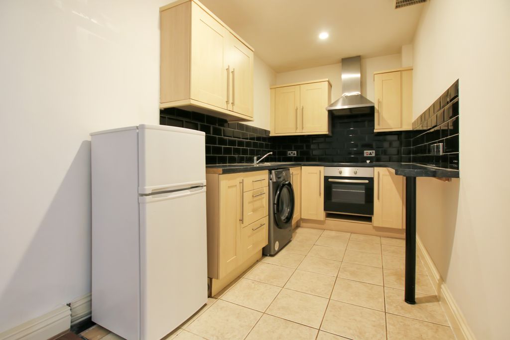Property photo 3 of 12 Img_9500