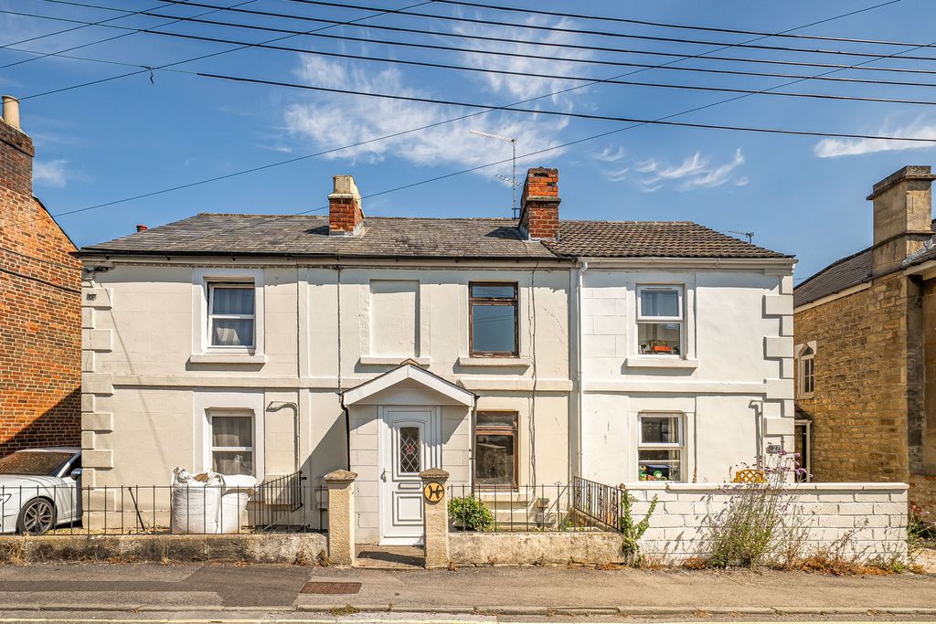 Property photo 1 of 20