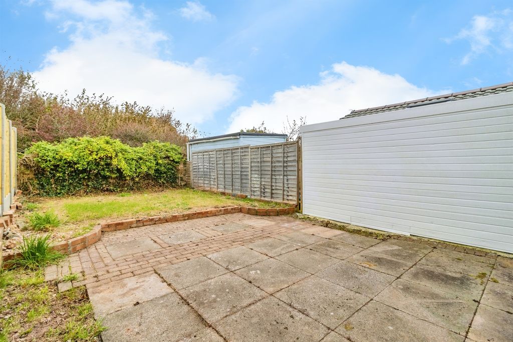 Property photo 3 of 17