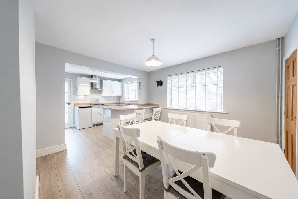 Property photo 3 of 19 Kitchen_Diner