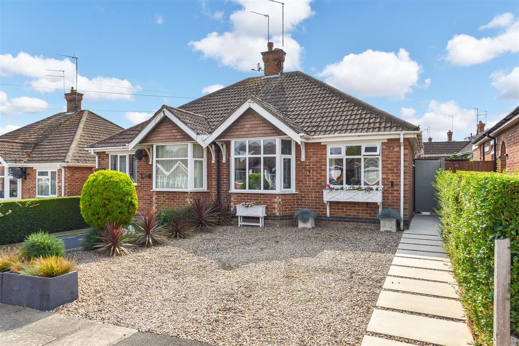Property photo 1 of 18 0174Front.Jpg