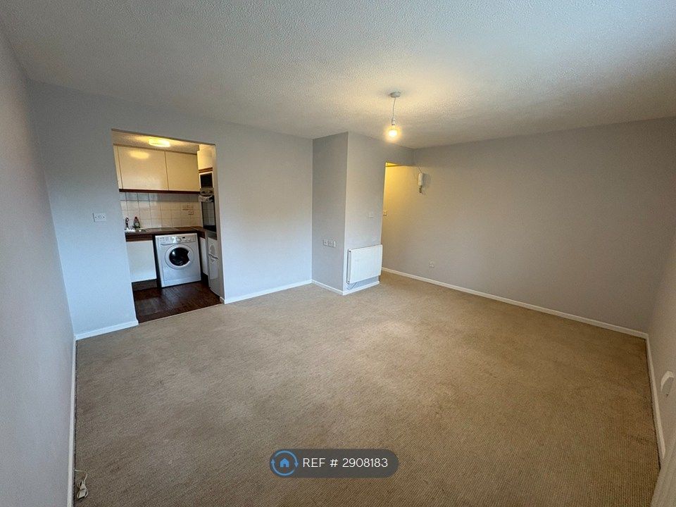 Property photo 2 of 16 Main Room, Kitchen, Hall