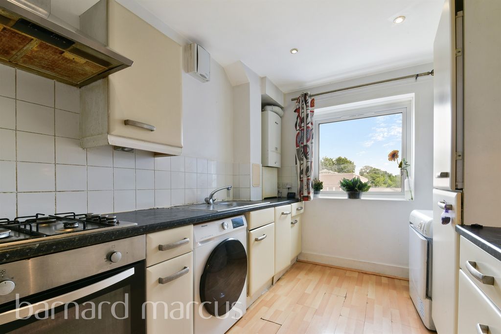 Property photo 2 of 9