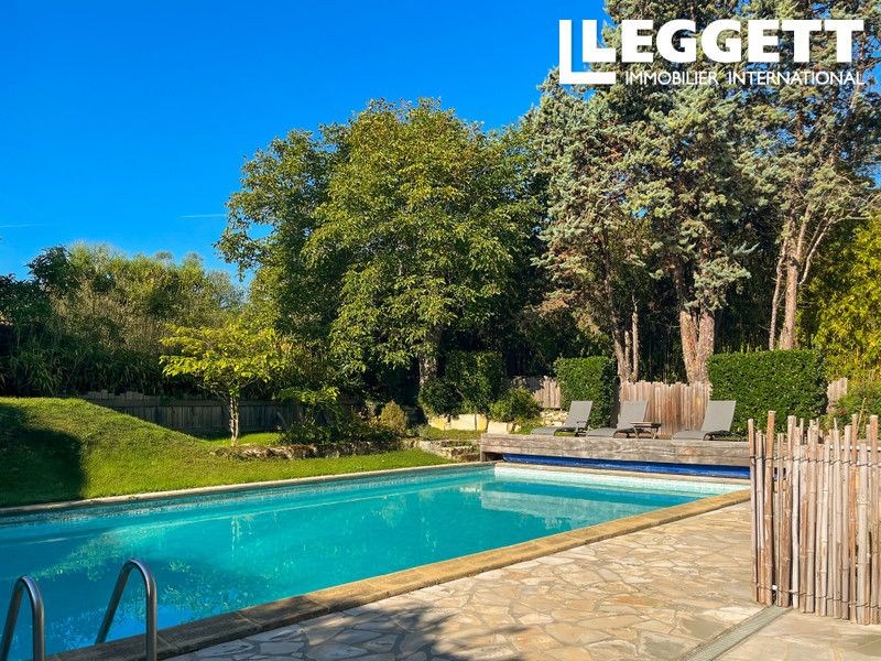 Property photo 2 of 10