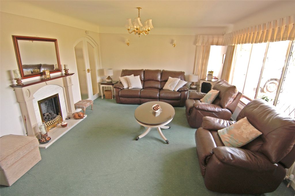 Property photo 2 of 17 Picture No. 27