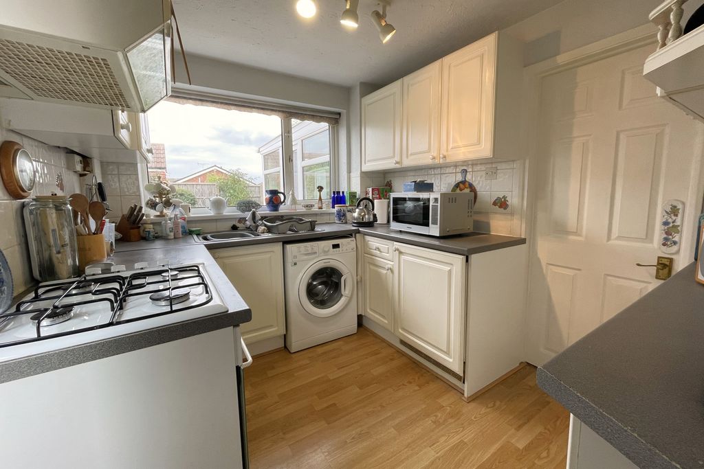 Property photo 3 of 14 6