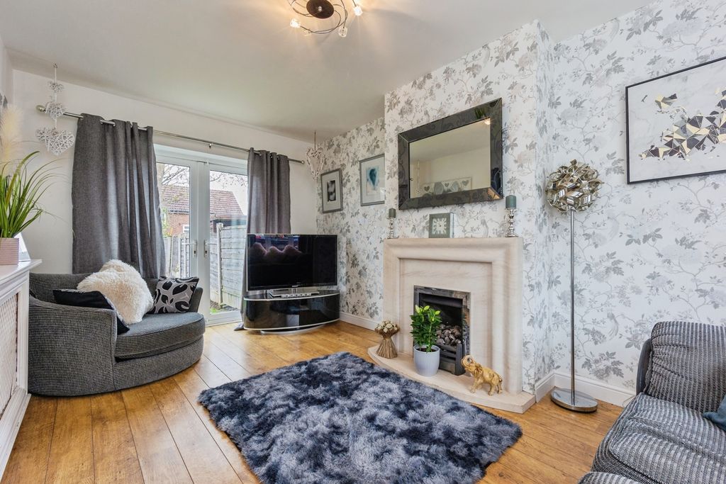 Property photo 3 of 27 Pbox-Img.Jpg