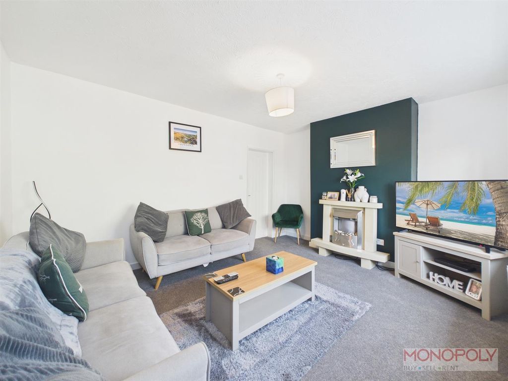 Property photo 3 of 17 Cam03815G0-Pr0422-Still002.Jpg