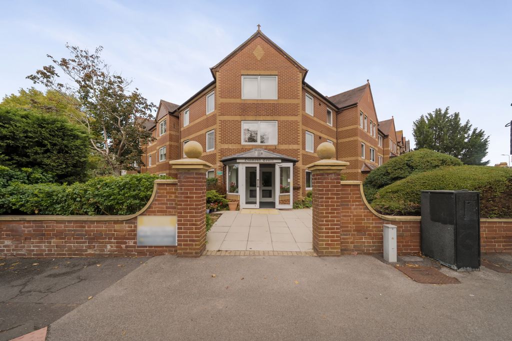 Property photo 1 of 14 External Front